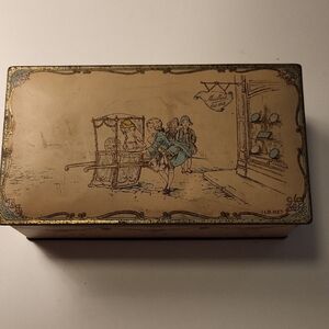 ART DECO CANDY TIN MAILLARD  FRENCH COUPLE STOREFRONT  1920s